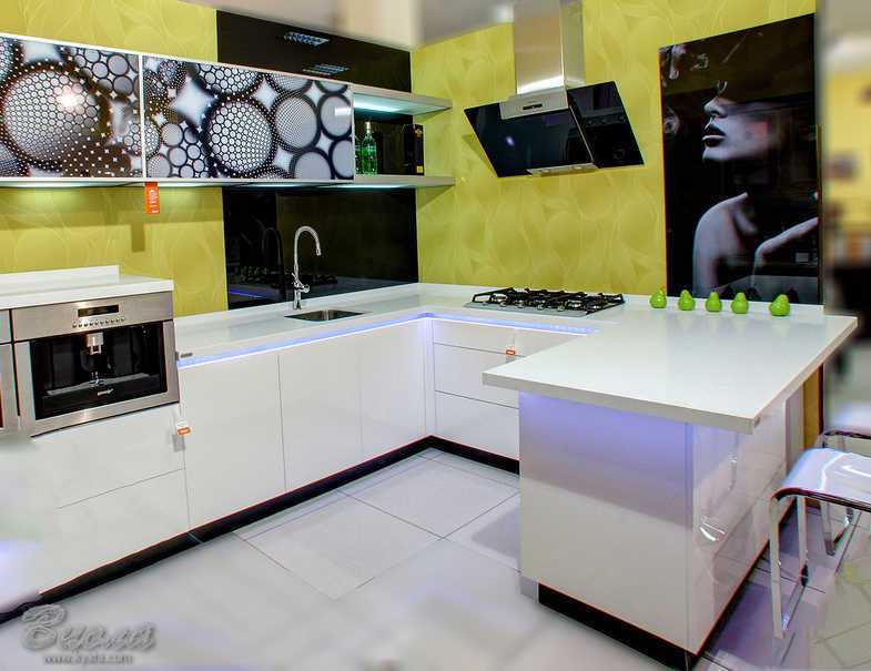 кухни с барными стойками 